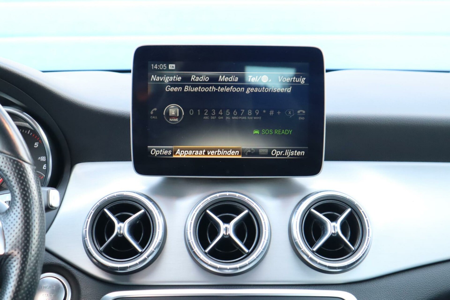 Mercedes-Benz-CLA-Klasse-22