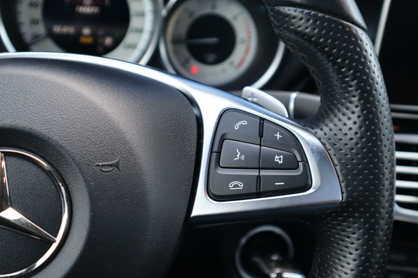 Mercedes-Benz-CLS-Klasse-21